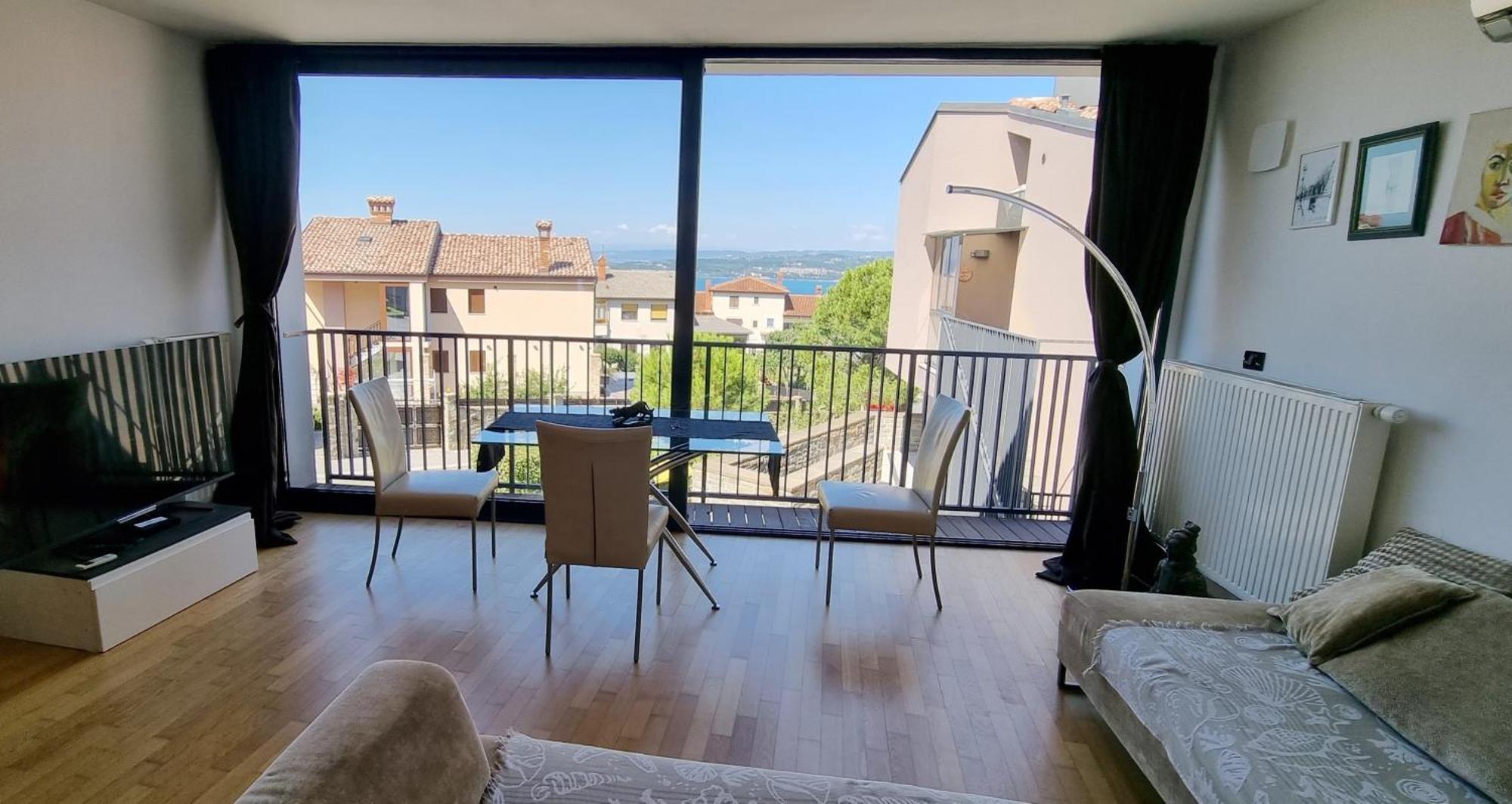 Bella Vista Lux Apartment With Private Terace Копер Екстериор снимка